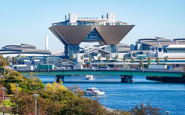 国際展示会の会場（東京ビッグサイト）